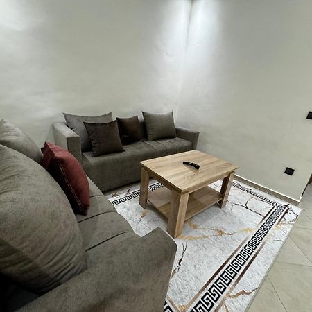 Appartement Spacieux Et Calme A Proximite De La Mer Et La Gare Agdal Рабат Екстериор снимка