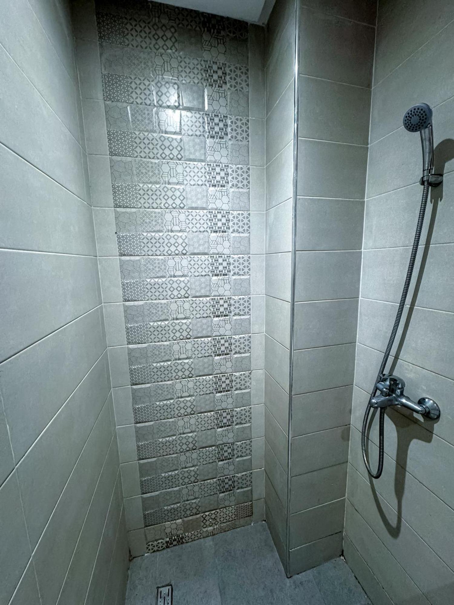 Appartement Spacieux Et Calme A Proximite De La Mer Et La Gare Agdal Рабат Екстериор снимка