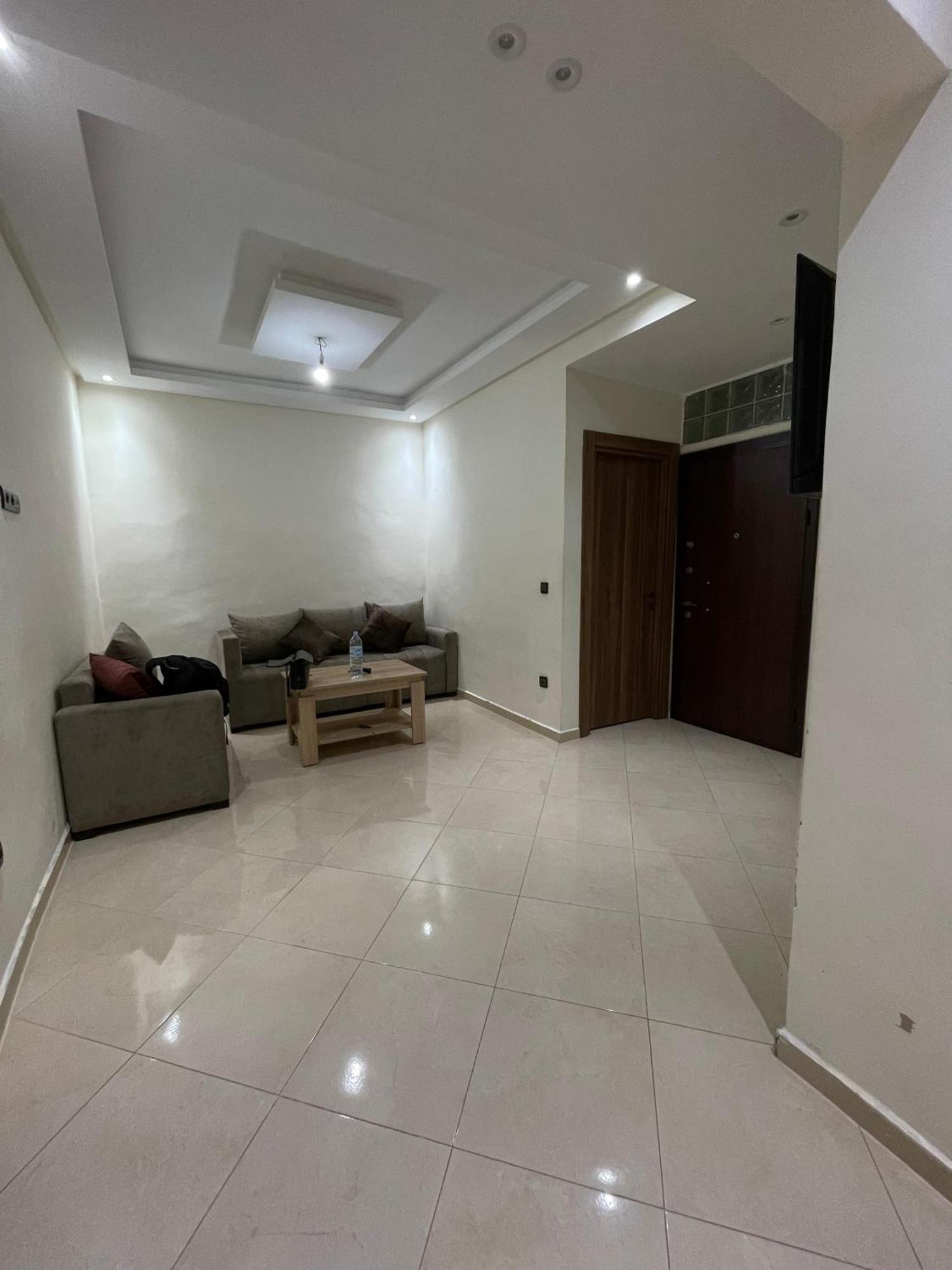Appartement Spacieux Et Calme A Proximite De La Mer Et La Gare Agdal Рабат Екстериор снимка